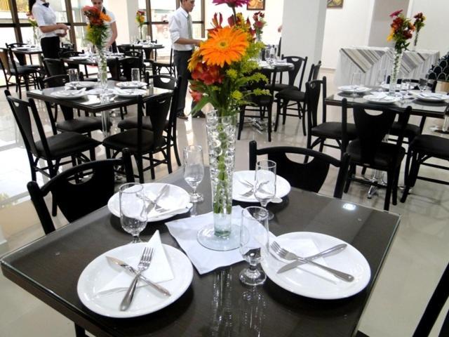 Hotel Maestro Executive Toledo 톨레도 외부 사진