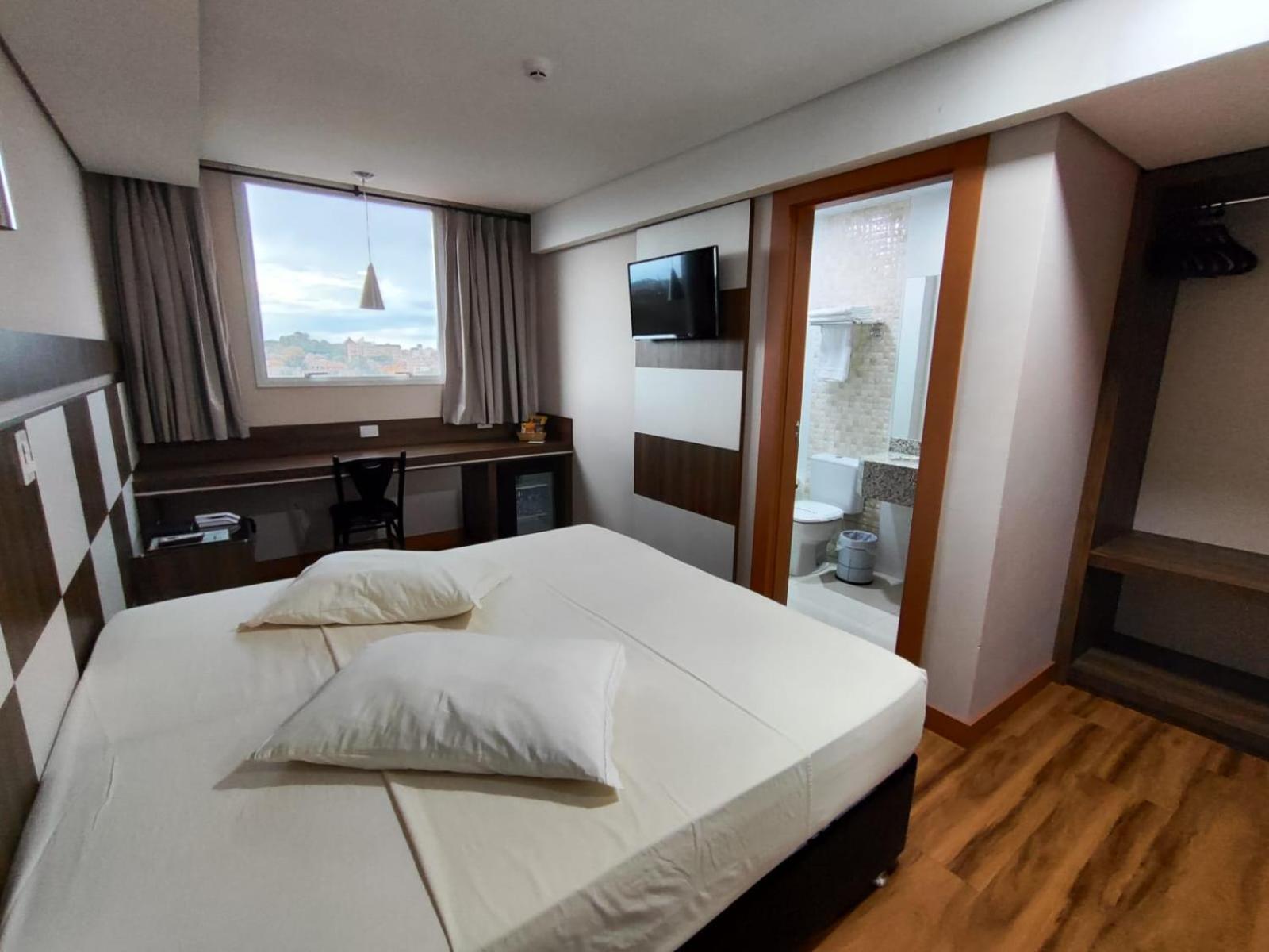 Hotel Maestro Executive Toledo 톨레도 외부 사진